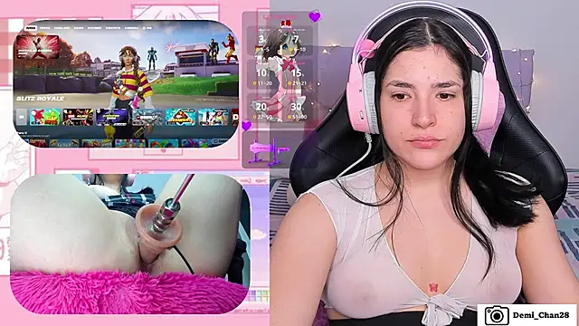 Snapshot of demi_chan chatting on September 17, 2025, 7:10 am demi chan online show from September 17, 2025, 7:10 am