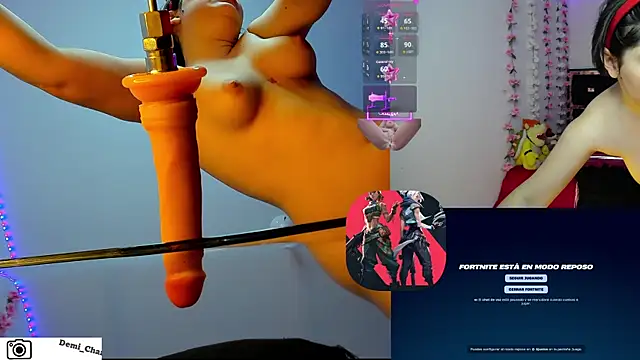 Snapshot of demi_chan chatting on May 18, 2026, 8:19 am demi chan online show from May 18, 2026, 8:19 am