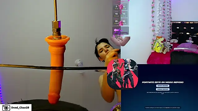 Snapshot of demi_chan chatting on May 9, 2026, 9:23 am demi chan online show from May 9, 2026, 9:23 am