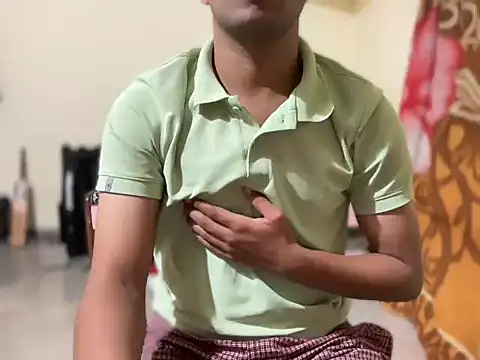 project085 online show from October 27, 2025, 3:35 pm