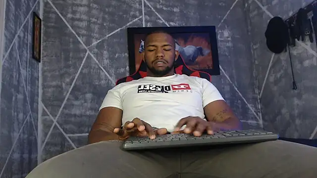 big blackmen19 online show from February 24, 2026, 2:07 pm