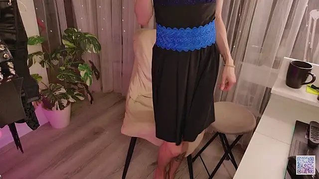 Queen of tease online show from November 4, 2025, 4:00 pm