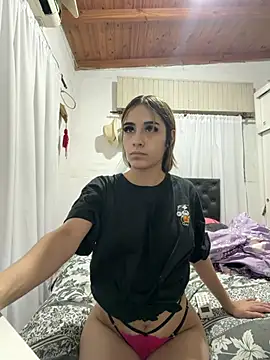 Snapshot of Babylovetiernax chatting on March 6, 2026, 11:44 pm Babylovetiernax online show from March 6, 2026, 11:44 pm