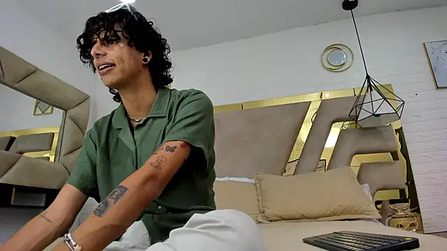 Snapshot of Ibratxandy chatting on November 1, 2025, 6:35 pm Ibratxandy online show from November 1, 2025, 6:35 pm