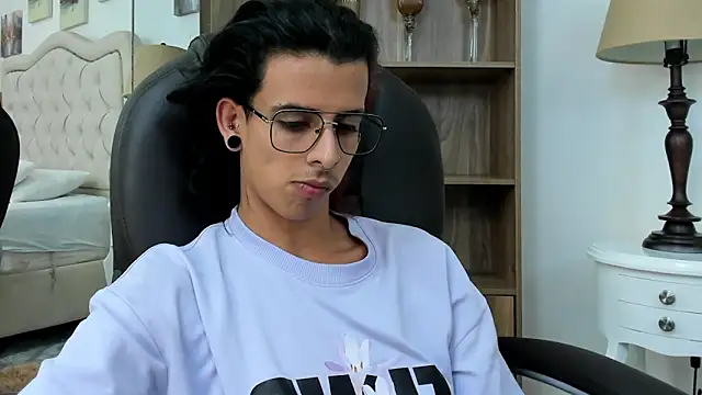 Snapshot of Ibratxandy chatting on February 21, 2026, 7:27 pm Ibratxandy online show from February 21, 2026, 7:27 pm