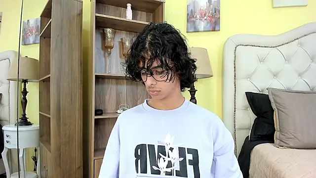 Snapshot of Ibratxandy chatting on December 22, 2025, 7:14 pm Ibratxandy online show from December 22, 2025, 7:14 pm