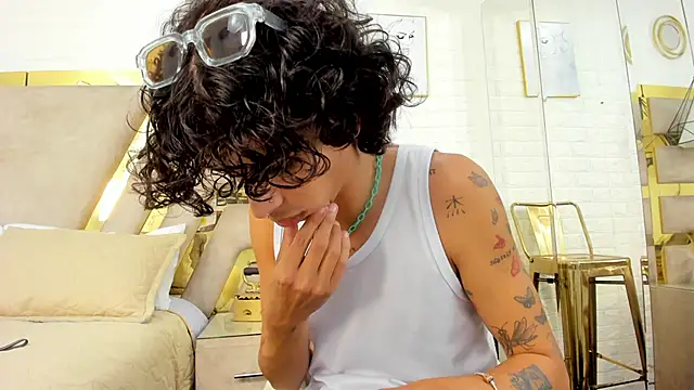 Snapshot of Ibratxandy chatting on November 18, 2025, 7:17 pm Ibratxandy online show from November 18, 2025, 7:17 pm