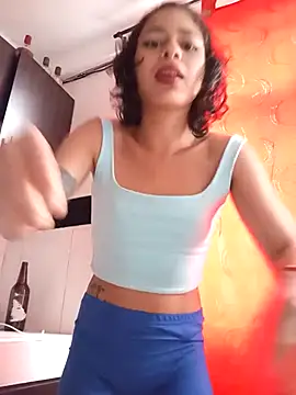 Tendercouple1 online show from November 30, 2025, 2:07 pm