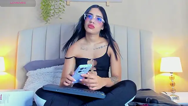 Rachel Donnelly online show from March 21, 2026, 2:35 am