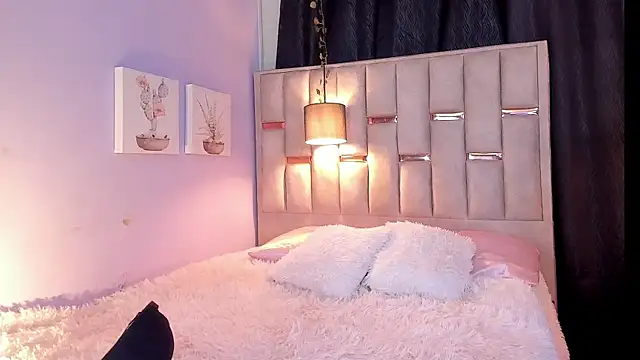 Snapshot of Hanzking01 chatting on November 25, 2025, 4:35 am Hanzking01 online show from November 25, 2025, 4:35 am