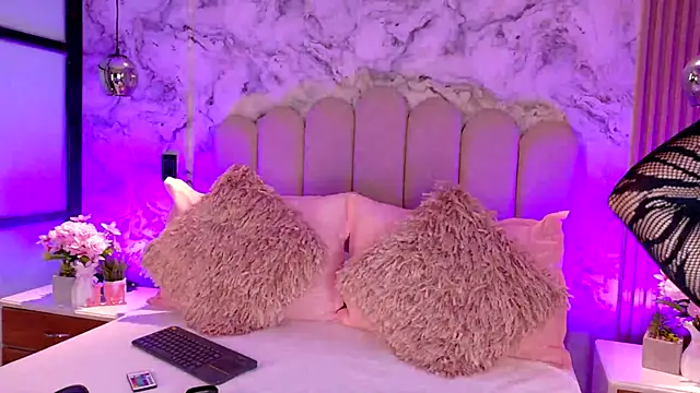 JessicaMason online show from December 15, 2025, 10:48 pm