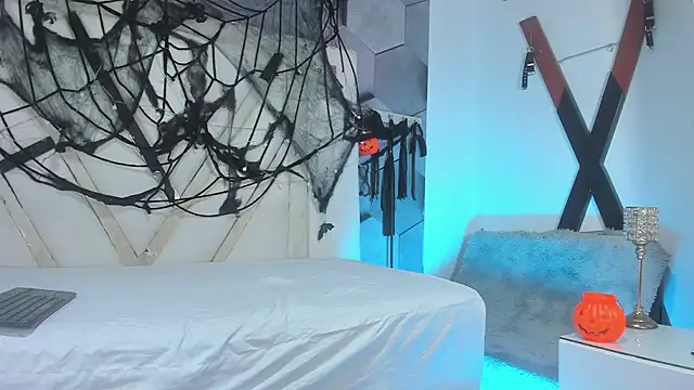 PeterBowel online show from October 31, 2025, 1:57 am