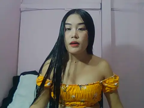 Snapshot of YourWildestDoll chatting on August 7, 2026, 4:02 pm YourWildestDoll online show from August 7, 2026, 4:02 pm