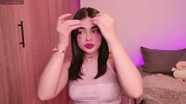 Snapshot of DulceDuarte chatting on November 12, 2025, 5:00 am DulceDuarte online show from November 12, 2025, 5:00 am