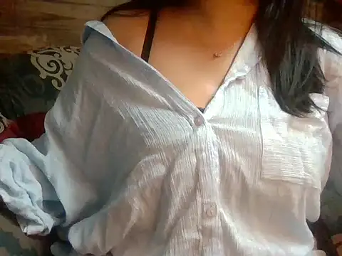 sassylisa online show from May 4, 2026, 8:55 pm