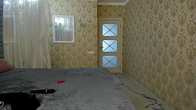 Snapshot of sofielovely_ chatting on October 14, 2025, 11:44 am sofielovely  online show from October 14, 2025, 11:44 am