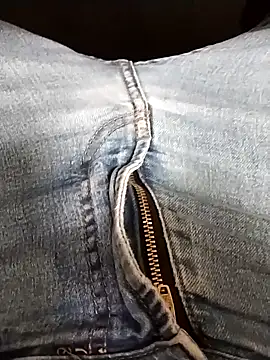 Ajayy01 online show from November 6, 2025, 10:52 am