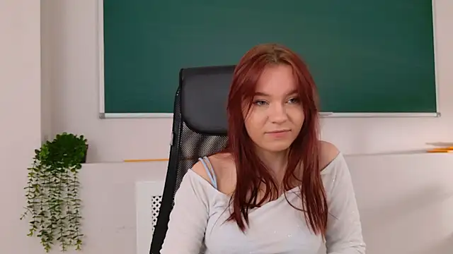 NoraHaynes online show from April 6, 2026, 3:13 am