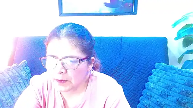 Snapshot of Linda_banks_ chatting on October 24, 2025, 1:59 am Linda banks online show from October 24, 2025, 1:59 am