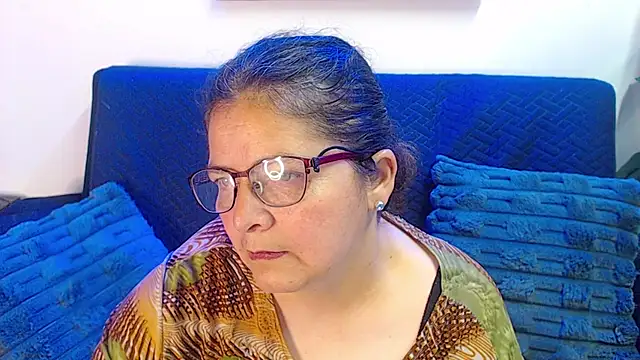 Snapshot of Linda_banks_ chatting on December 15, 2025, 1:55 am Linda banks online show from December 15, 2025, 1:55 am