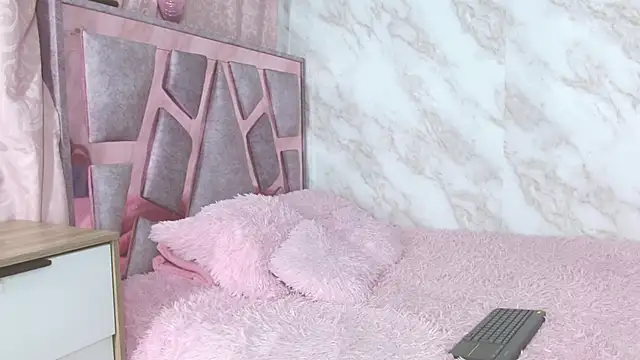 Snapshot of Ambarrhiltonn chatting on October 27, 2025, 6:42 pm Ambarrhiltonn online show from October 27, 2025, 6:42 pm