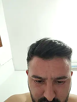 Snapshot of Aliyeni1 chatting on November 30, 2025, 1:45 pm Aliyeni1 online show from November 30, 2025, 1:45 pm