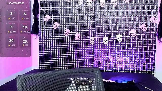 Rose 72 online show from November 6, 2025, 8:24 pm