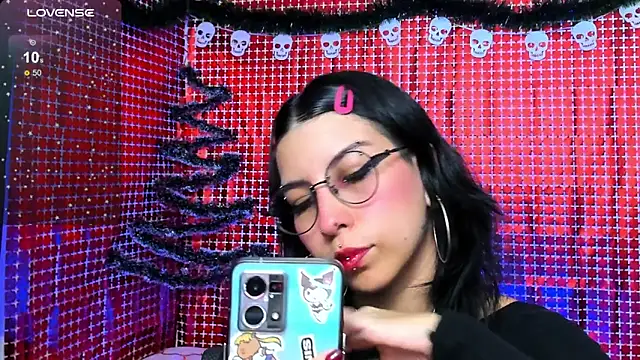 Rose 72 online show from December 3, 2025, 7:35 pm