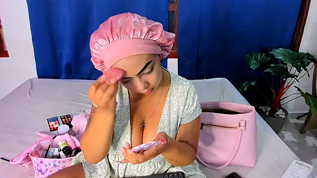 Snapshot of nahomy_ryans chatting on September 28, 2025, 8:32 am nahomy ryans online show from September 28, 2025, 8:32 am