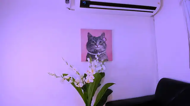 Snapshot of nahomy_ryans chatting on October 26, 2025, 2:01 am nahomy ryans online show from October 26, 2025, 2:01 am