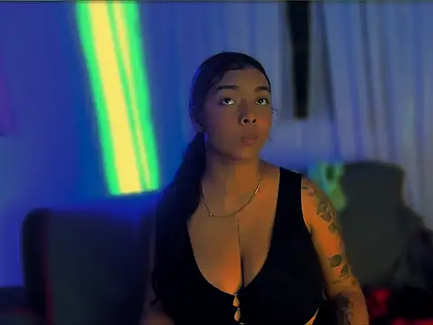 Snapshot of nahomy_ryans chatting on November 14, 2025, 10:35 pm nahomy ryans online show from November 14, 2025, 10:35 pm