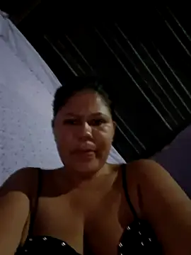 hotmom33 online show from November 10, 2025, 10:42 am