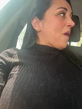 hotadhara01 online show from December 17, 2025, 5:29 pm