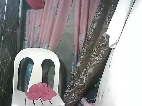 lady helen00 online show from March 15, 2026, 11:50 am