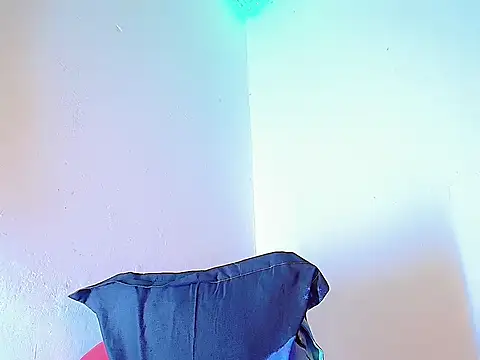 Snapshot of Anthonella_valentina chatting on June 12, 2026, 2:20 am Anthonella valentina online show from June 12, 2026, 2:20 am