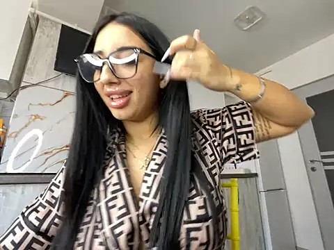 Snapshot of BlueEyes_BB chatting on October 17, 2025, 10:07 am BlueEyes BB online show from October 17, 2025, 10:07 am