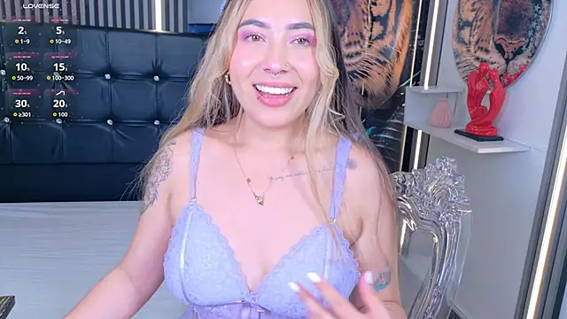  ManuVeelez online show from February 12, 2026, 5:29 am