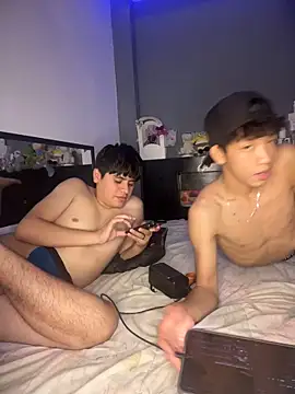 Snapshot of Kailertwink chatting on June 9, 2026, 12:55 am Kailertwink online show from June 9, 2026, 12:55 am