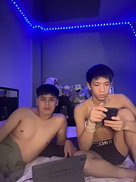 Snapshot of Kailertwink chatting on May 3, 2026, 2:16 am Kailertwink online show from May 3, 2026, 2:16 am