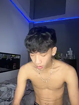 Snapshot of Kailertwink chatting on June 18, 2026, 2:44 pm Kailertwink online show from June 18, 2026, 2:44 pm