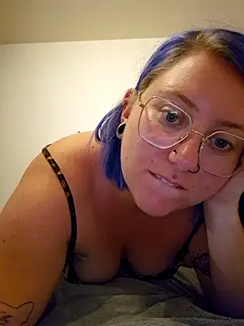 Snapshot of lablonde2025 chatting on May 12, 2026, 11:27 am lablonde2025 online show from May 12, 2026, 11:27 am