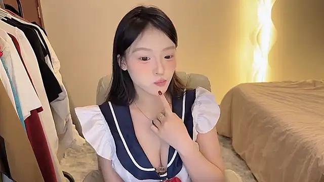 Snapshot of Robin-o3 chatting on November 12, 2025, 5:39 pm Robin-o3 online show from November 12, 2025, 5:39 pm