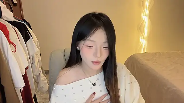 Snapshot of Robin-o3 chatting on November 22, 2025, 9:30 am Robin-o3 online show from November 22, 2025, 9:30 am