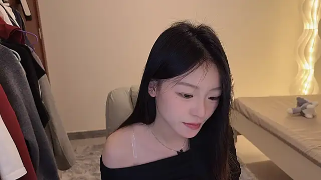 Snapshot of Robin-o3 chatting on December 18, 2025, 4:22 pm Robin-o3 online show from December 18, 2025, 4:22 pm