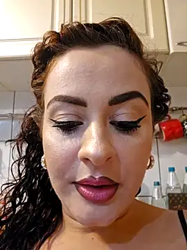 Snapshot of ShineBright88 chatting on December 15, 2025, 8:25 pm ShineBright88 online show from December 15, 2025, 8:25 pm