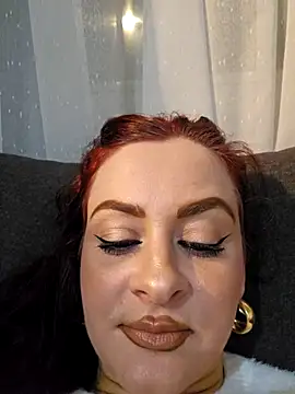 Snapshot of ShineBright88 chatting on February 26, 2026, 6:52 pm ShineBright88 online show from February 26, 2026, 6:52 pm