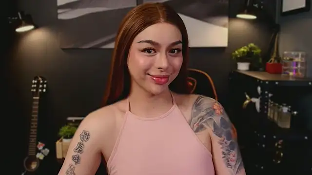 LUNACOCKSLAYER online show from November 17, 2025, 5:33 am