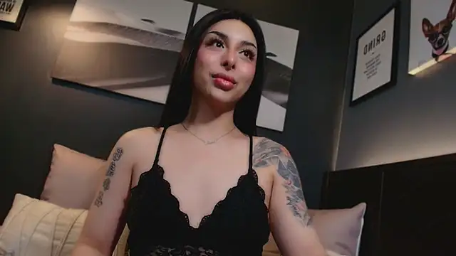 Snapshot of LUNACOCKSLAYER chatting on March 25, 2026, 3:44 pm LUNACOCKSLAYER online show from March 25, 2026, 3:44 pm