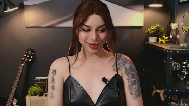 LUNACOCKSLAYER online show from February 14, 2026, 2:50 pm