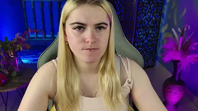 Snapshot of Stef_Nicks chatting on October 11, 2025, 5:41 am Stef Nicks online show from October 11, 2025, 5:41 am